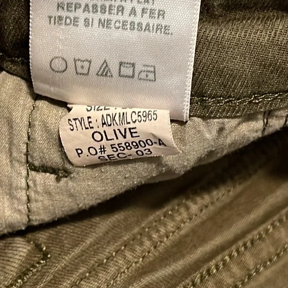 Joe’s Jeans Olive Green Skinny Ankle Jeans - Picture 8 of 11